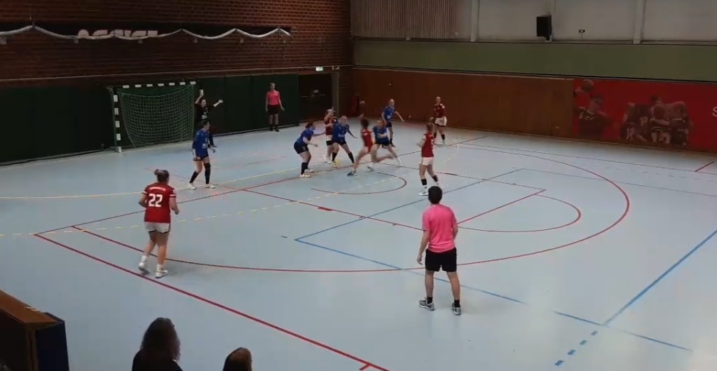 Damerna spelade lika hemma mot Tumba