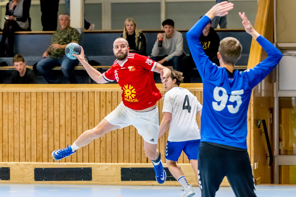 Herrarna körde över Brännan hemma i Västertorpshallen