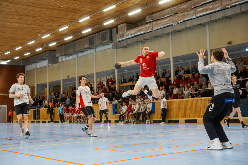 Herrlaget vann hemma mot SIF och säkrade Div 1