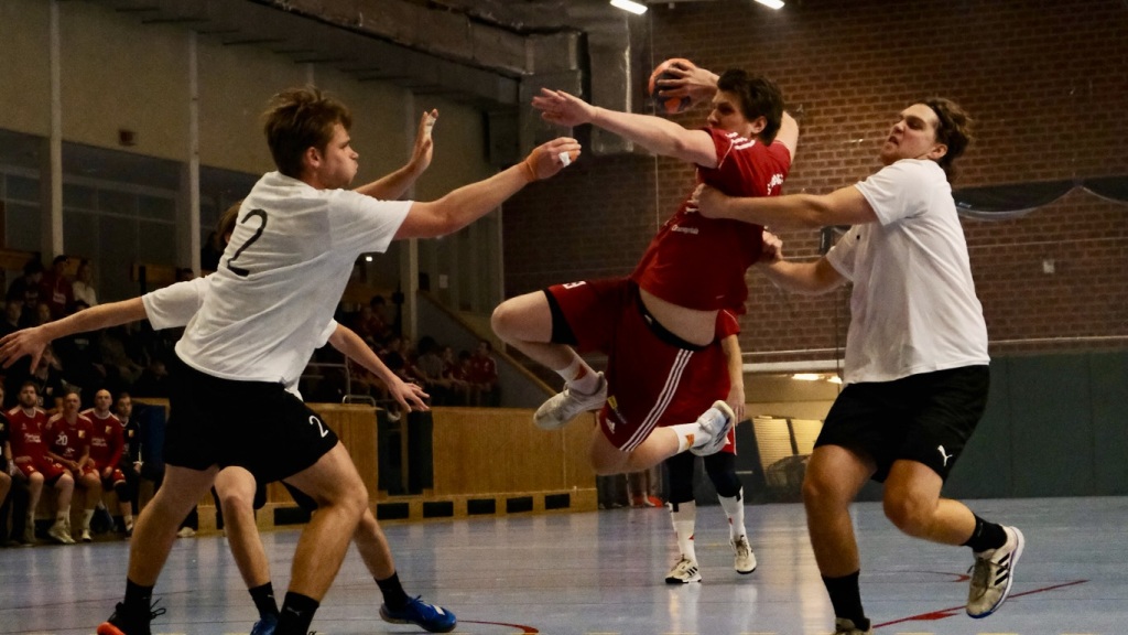 Silwing vann matchen i Herr 1 Norra hemma i Västertorpshallen