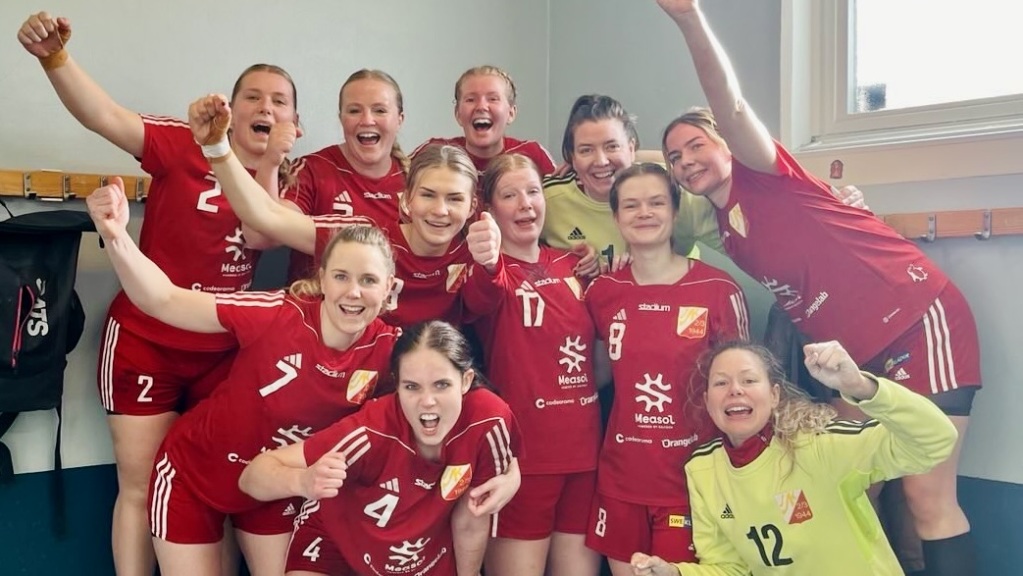 Damerna vann returen mot unga Skuru