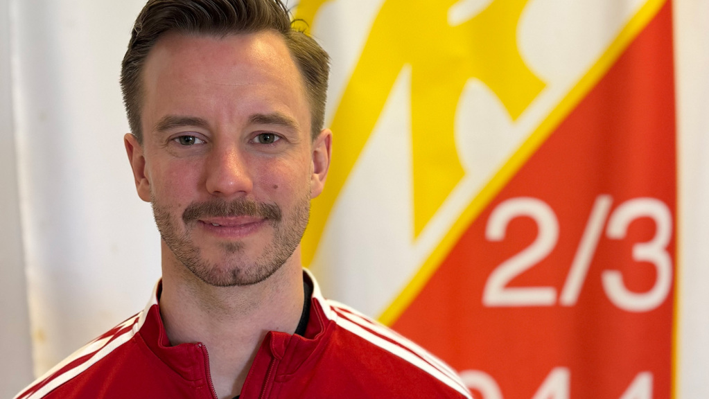 Jesper vikarierar på kansliet