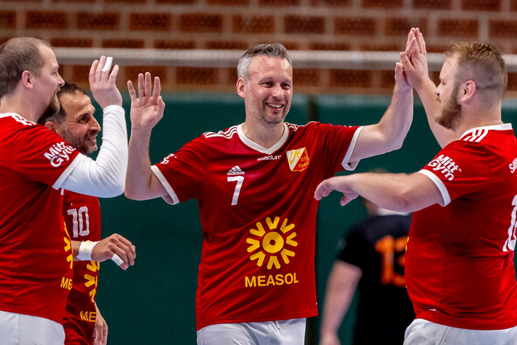 Presentation av herrlaget som spelar Trim-SM 2025