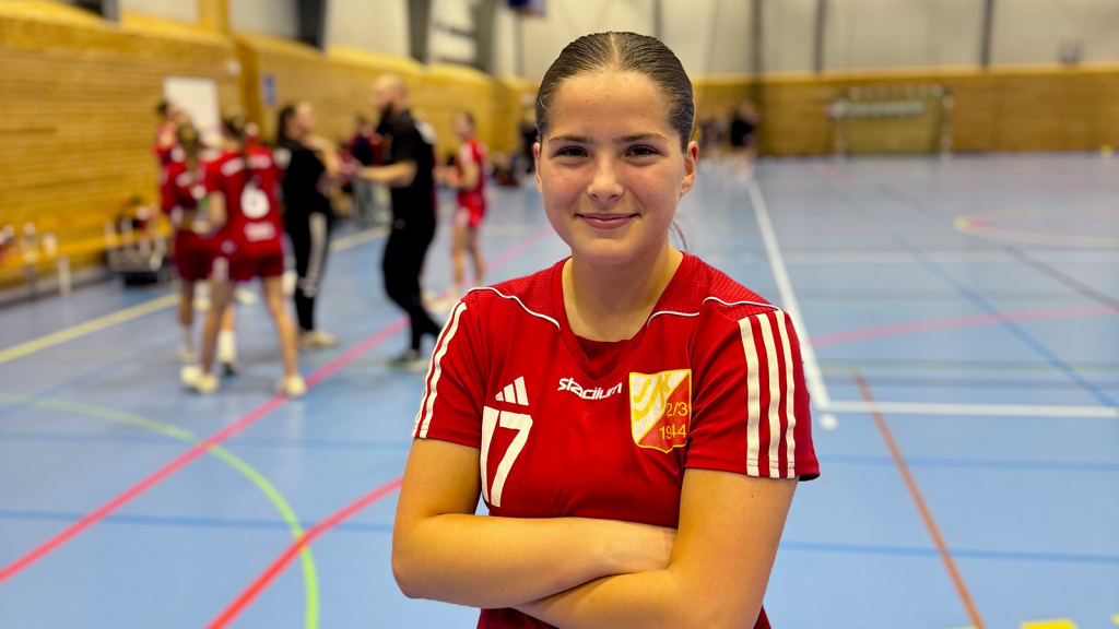 Ella tillbaka i damlaget