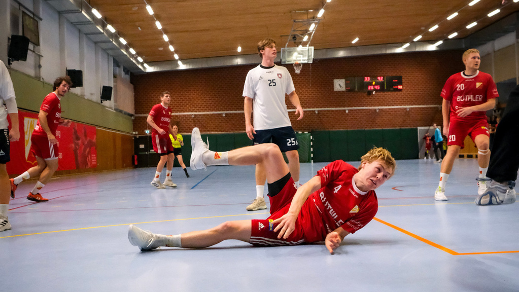 Revanschlusten räckte inte – Täby tog hem målrik match