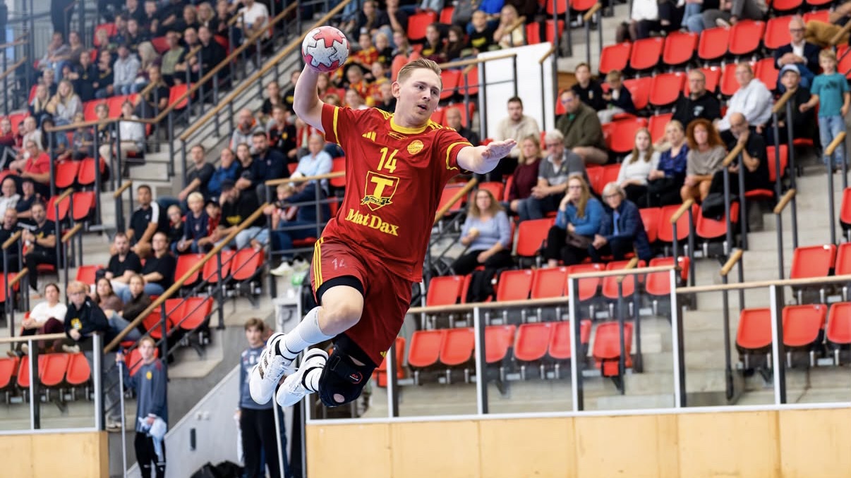 Simon Hjortenbo gästtränare på höstlovslägret