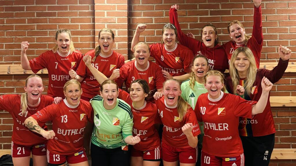 Stark bortaseger – och imponerande debut mellan stolparna